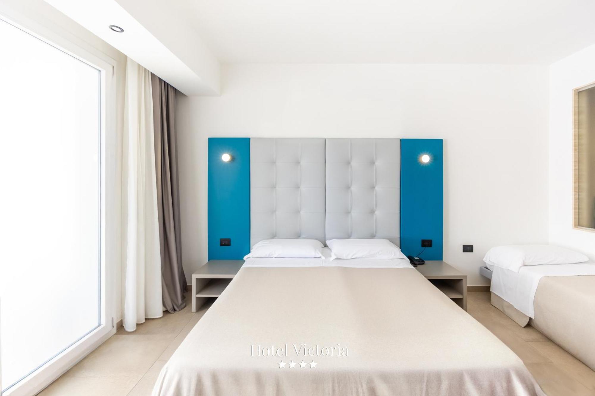 Hotel Victoria Торре-Санта-Сабина Экстерьер фото